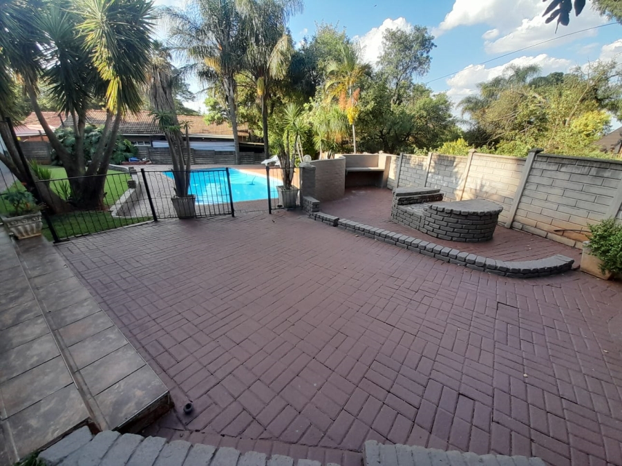 4 Bedroom Property for Sale in Safari Gardens North West